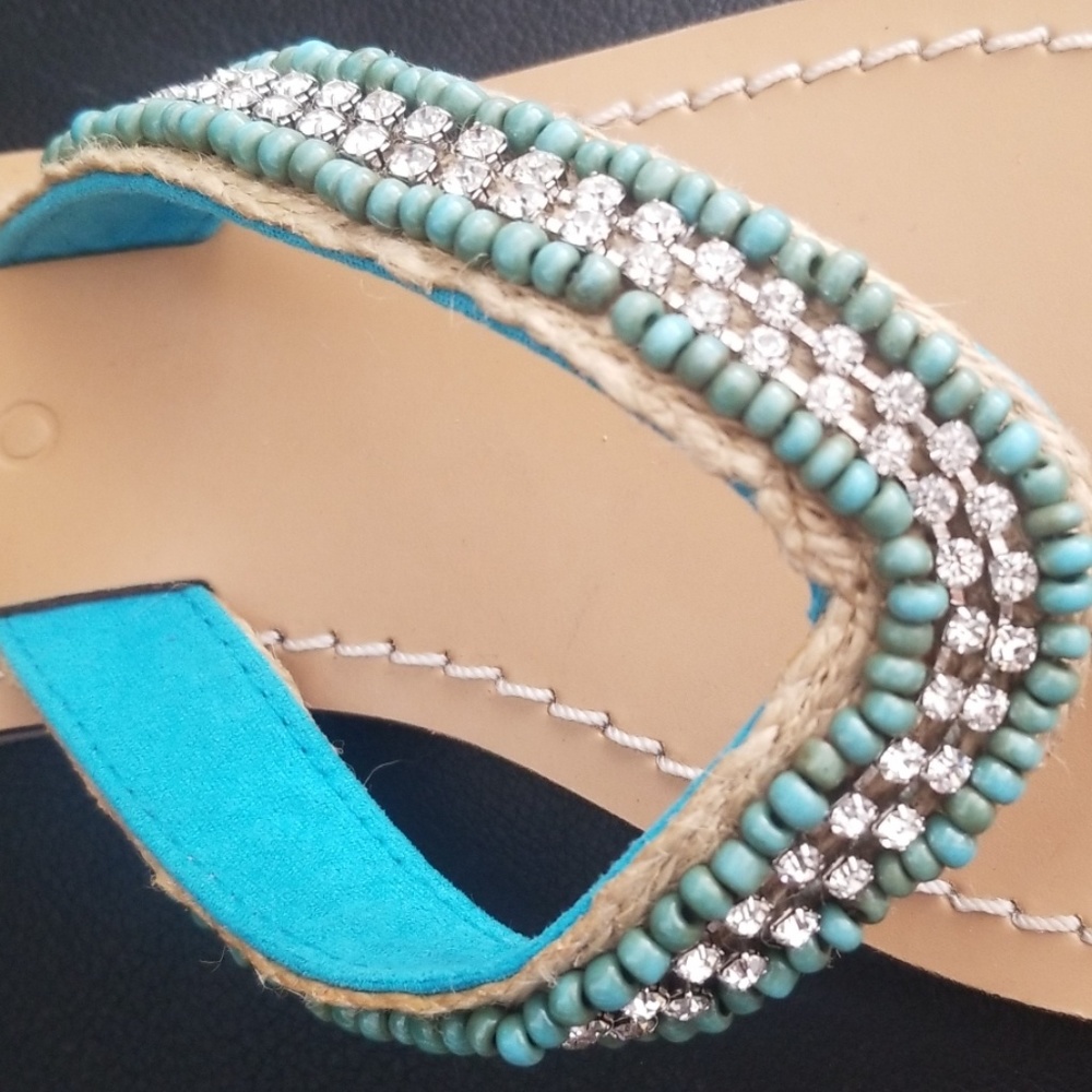 Sandals - Picture 2 of 4